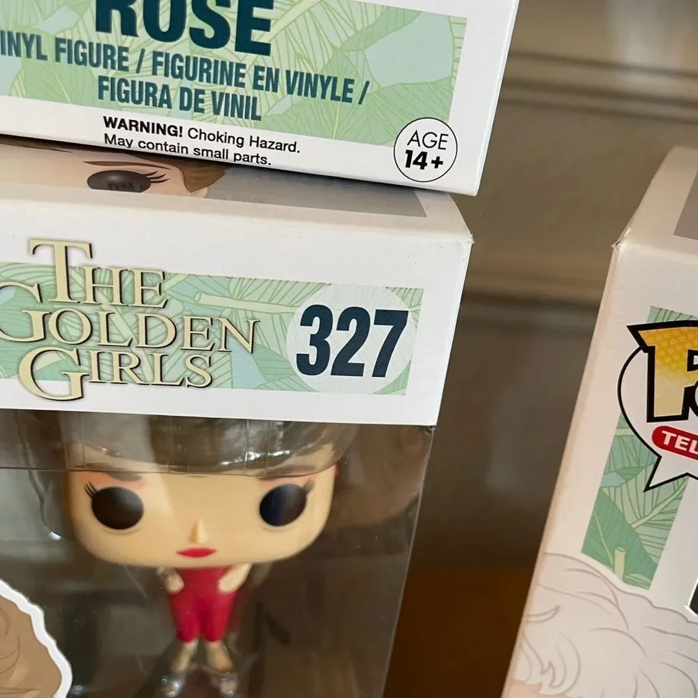 Funko Pop Golden Girls Series Complete Set of Dolls 326 327 328 & 329 NEW